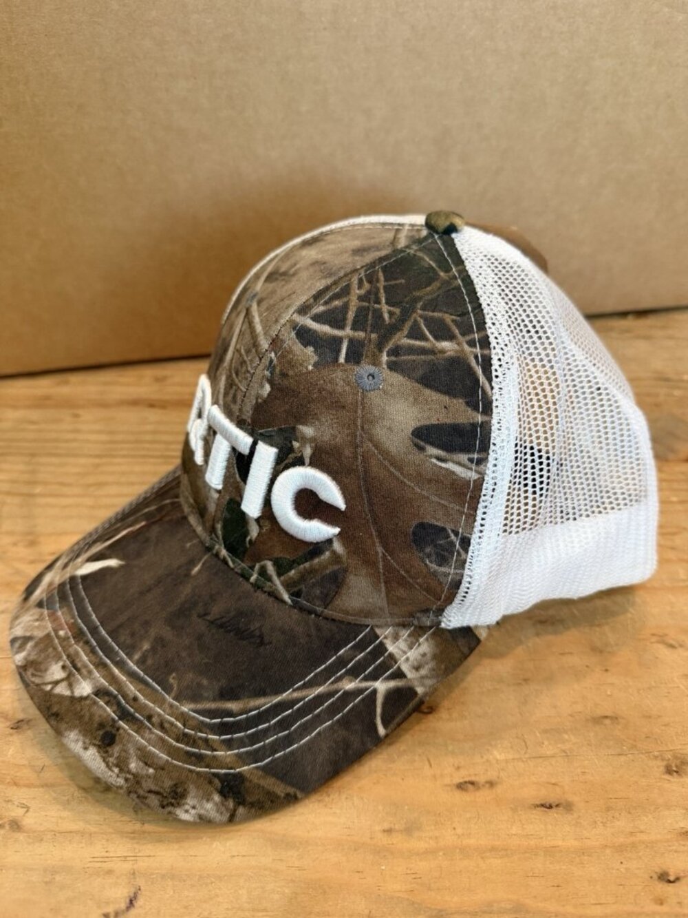 RTIC Trucker Style Adult Camouflage White Mesh Adjustable Cap Hat W/ Tag